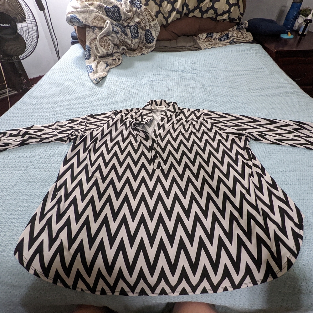 Black and White zig zag blouse